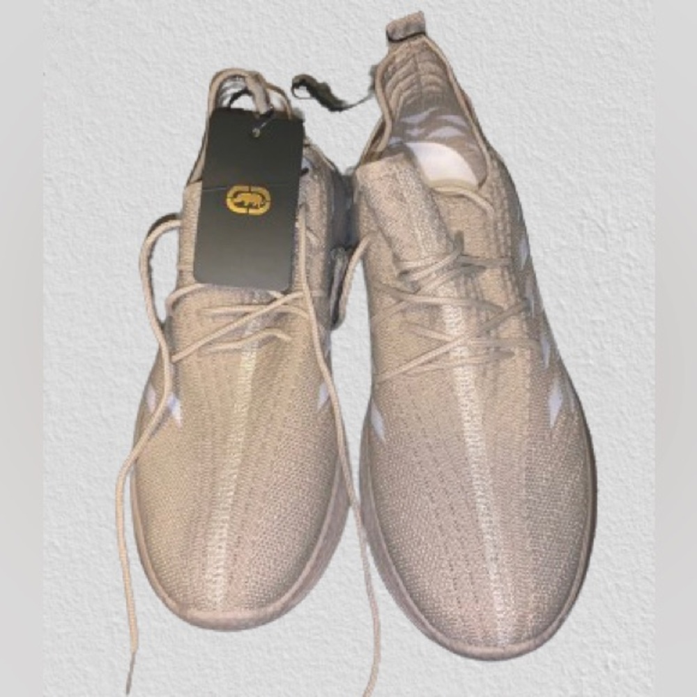 Untld size 10, sneakers worn twice, Tag In Picture Has Been Removed.